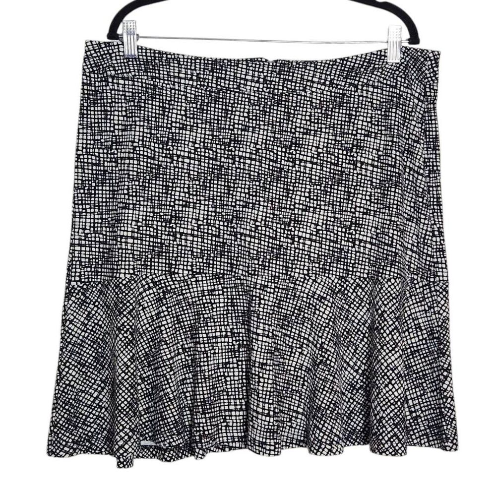 Cato Black and White Print Mini Skirt with Ruffle Hemline NWT Size 16